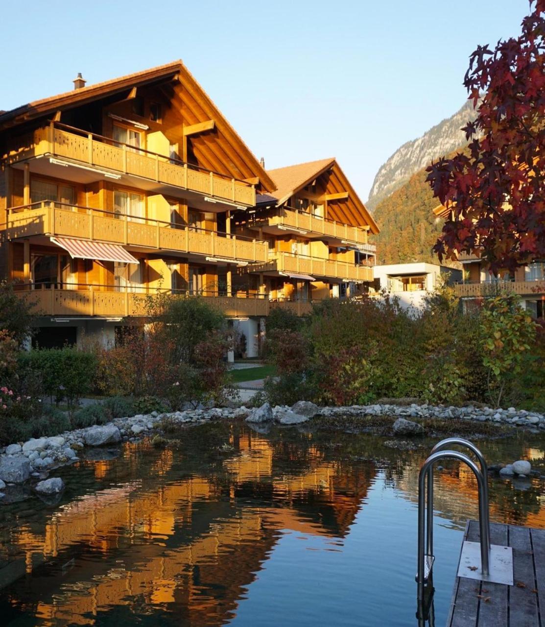 An Apartment In A Modern Swiss Chalet Iseltwald Exterior photo